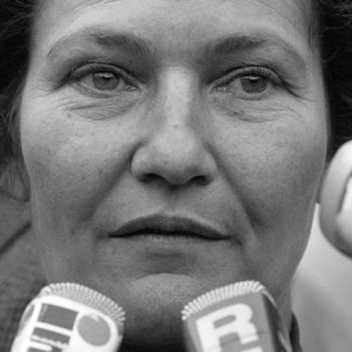 Une très grande dame